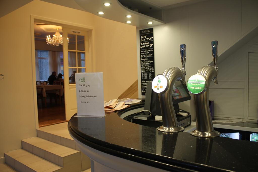 Klover Hotel Sauda Экстерьер фото